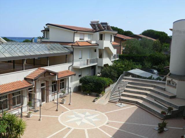 Aquamarine Residence Davoli Ngoại thất bức ảnh